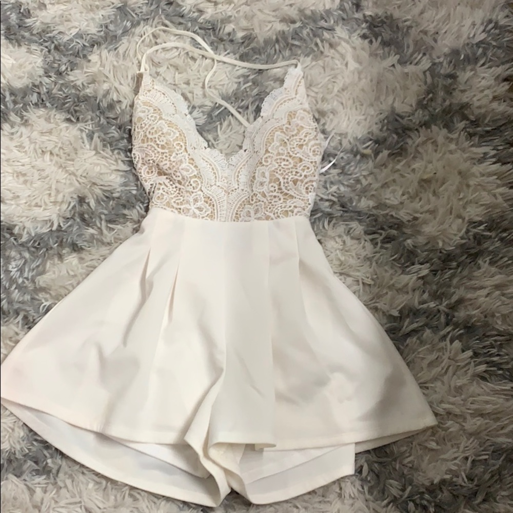 Romper ivory open back